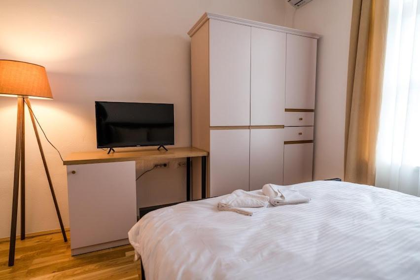 Bed and Breakfast Fenix Гевгелия Экстерьер фото